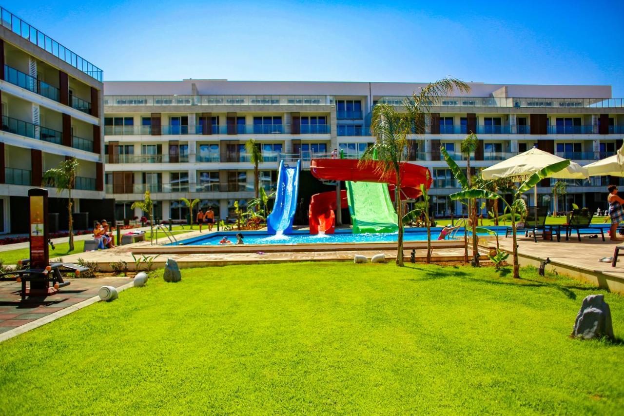 Courtyard Long Beach Holiday Resort Iskele District  외부 사진