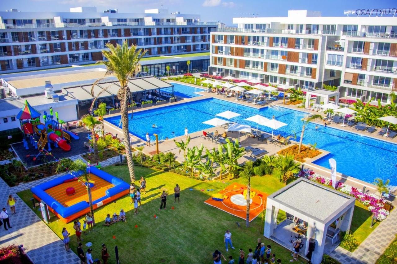 Courtyard Long Beach Holiday Resort Iskele District  외부 사진